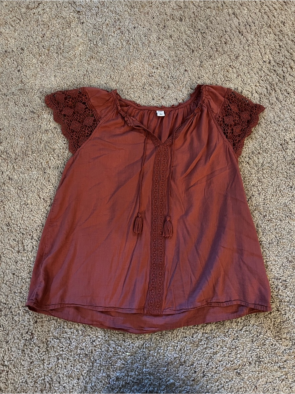 Old Navy Rust Crochet-Sleeve Peasant Blouse